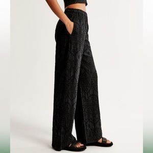 Abercrombie Textured Cutout Wide Leg Pant